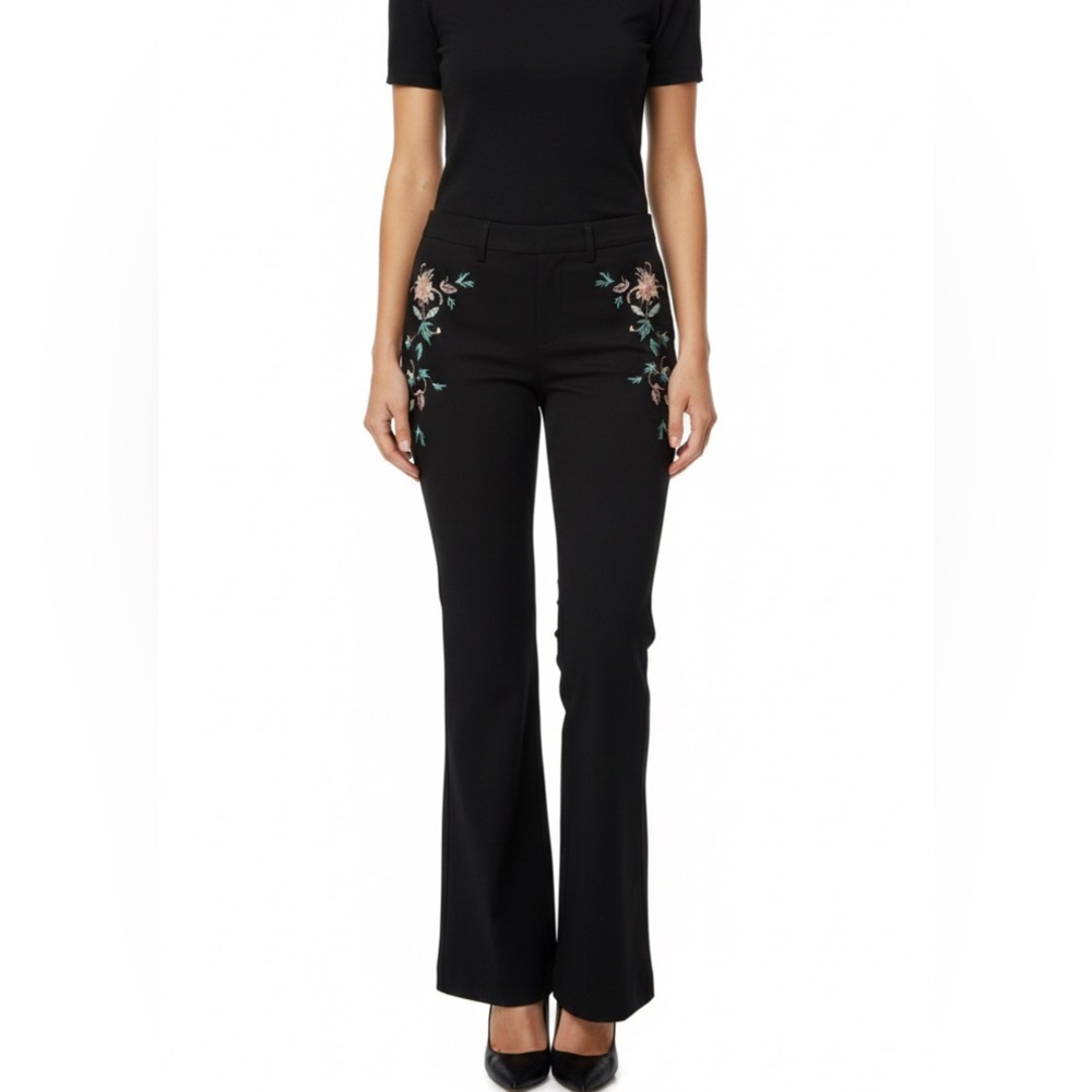 Vertigo Paris Black Floral Embroidered Boot Cut Jeans Size 8